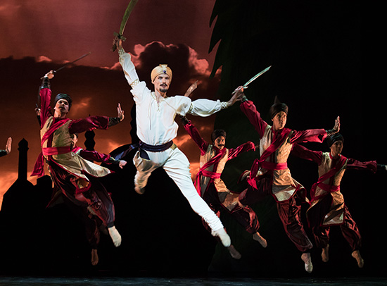 QB La Bayadere 2018. Soloist Joel Woellner. Photo David Kelly