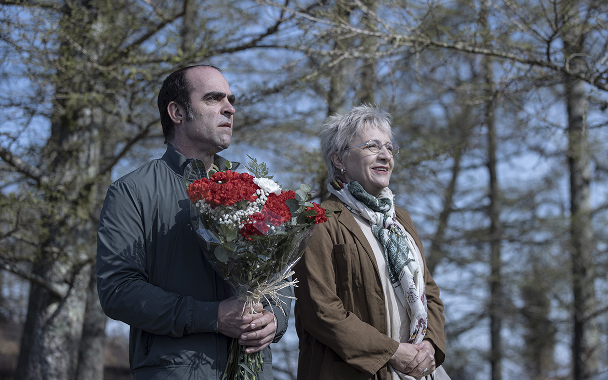 Luis Tosar as Ibon Etxezarreta and Blanca Portillo as Maixabel Lasa in <em>Maixabel</em> (image courtesy of Palace Films)