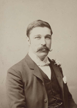 Fergus Hume courtesy of the State Library of Victoria via Wikimedia Commons