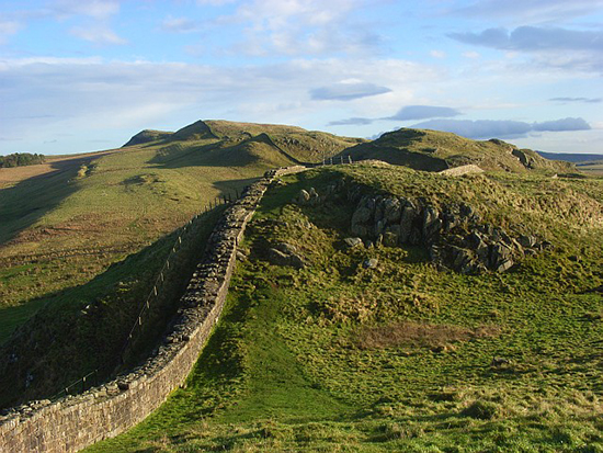 Hadrians Wall near Caw Gap geograph.org.uk 550