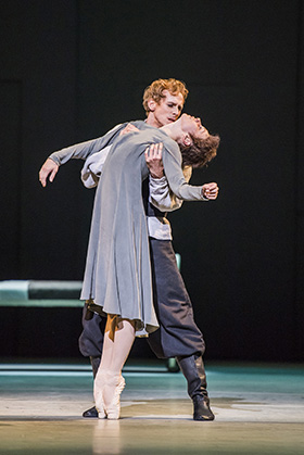 Anastasia. Natalia Osipova as Anna Anderson and Edward Watson as Her Husband. cROH 2016 Photographed by Tristram Kenton