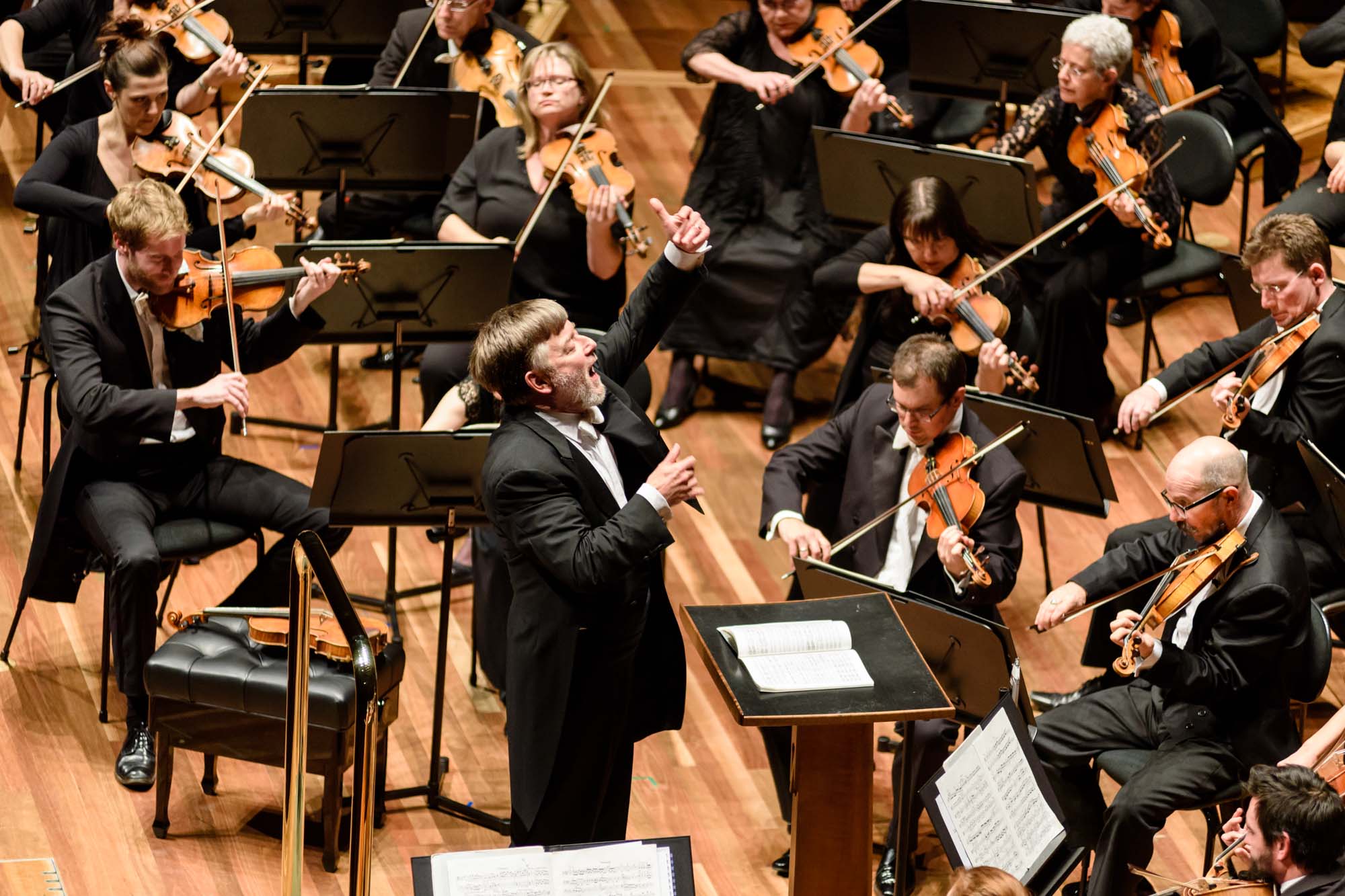 Andrew Davis conducts Mahler's Fourth Symphony