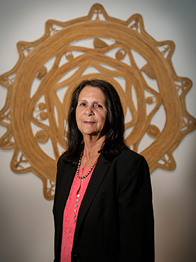 HR TARNANTHI RIVERLAND Yvonne Koolmatrie Opening Photo BenSearcy DSC 3183