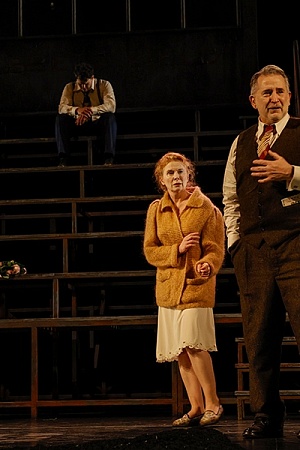 Sean Keenan as Happy Loman, Alison Whyte as Linda Loman and Anthony LaPaglia as Willy Loman (photograph by Jeff Busby).