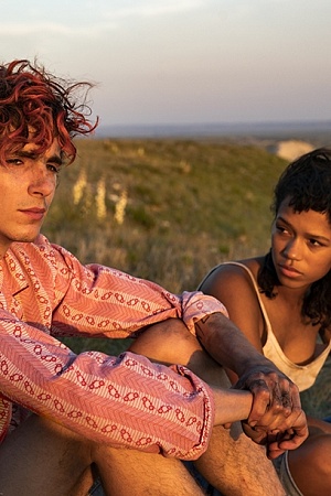 Timothée Chalamet (left) as Lee and Taylor Russell (right) as Maren in Bones and All, directed by Luca Guadagnino