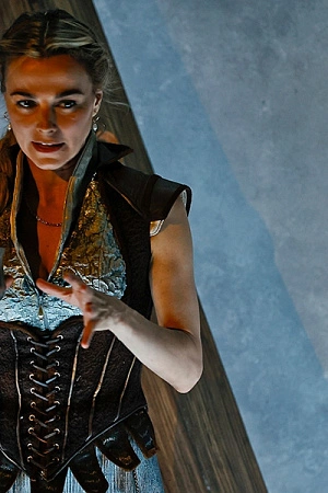 Bojana Novakovic as Lady Macbeth (photograph by Jeff Busby)