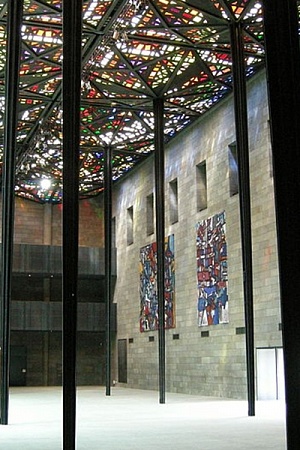 National Gallery of Victoria Great Hall (photograph courtesy of Sailko, Wikimedia Commons).