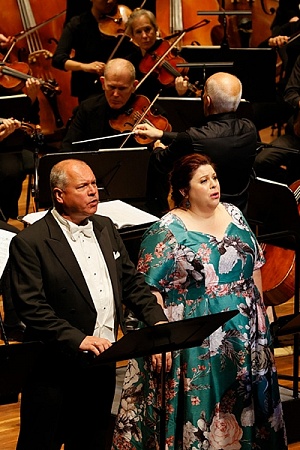 Stefan Vinke as Tannhäuser and Amber Wagner as Elisabeth (photograph by Jeff Busby). 