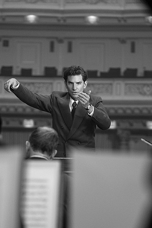 Bradley Cooper as Leonard Bernstein (photograph by Jason McDonald/Netflix). .