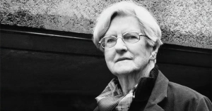 Julie Ewington reviews ‘My Own Sort of Heaven: A life of Rosalie Gascoigne’ by Nicola Francis