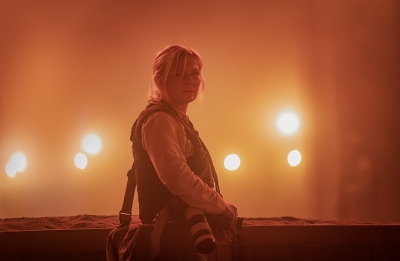 Kirsten Dunst as Lee in Civil War (courtesy of Roadshow)