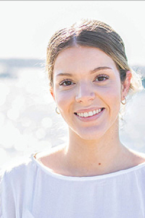 ‘Understand me now: Poetry which cuts into the work’, by Grace Roodenrys | The ABR Podcast #257